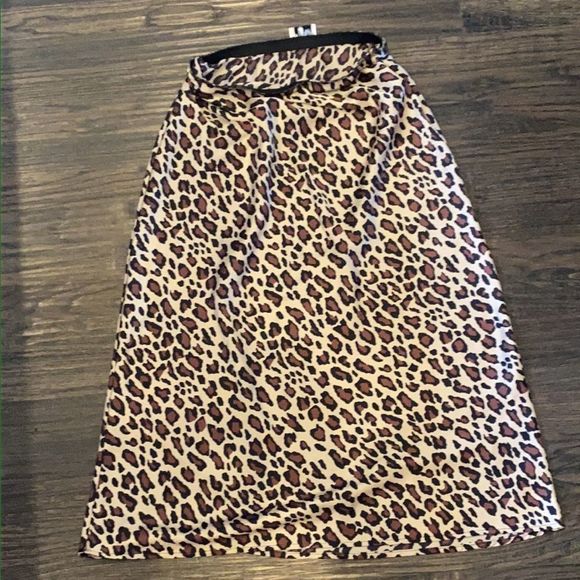 Show Me Your Mumu Maci Skirt in Cheetah - Picture 5 of 7